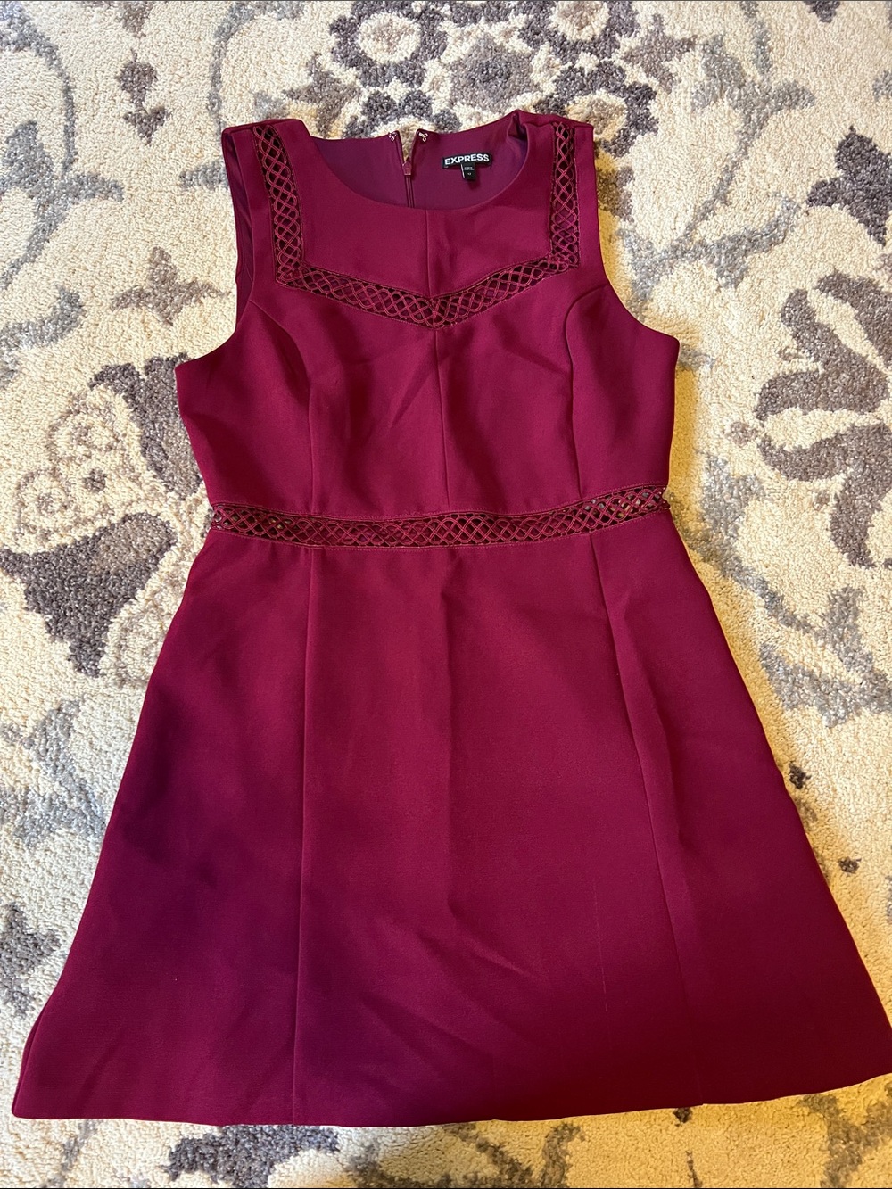Cute dress!